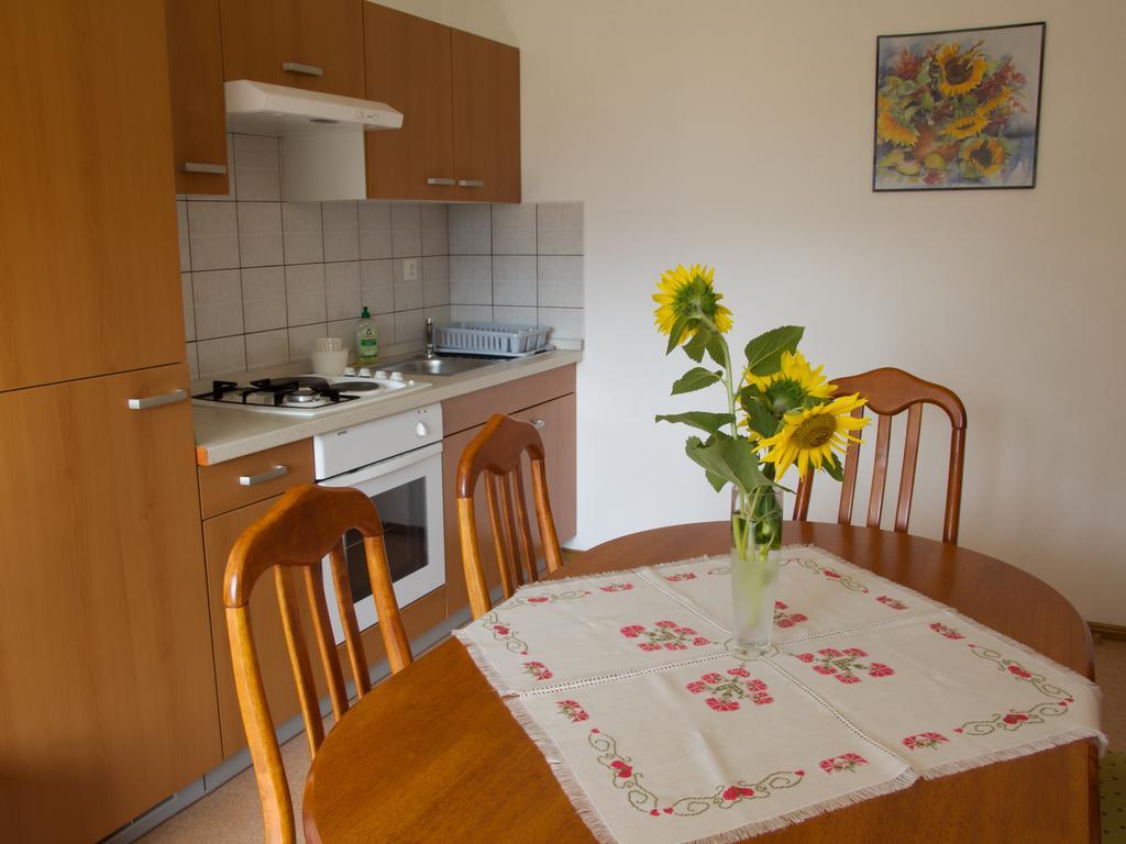 Prenocisca Jezero Appartement Gorenje Jezero Buitenkant foto